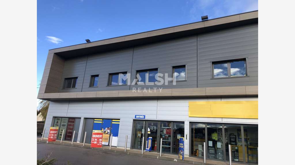 Bureaux lumineux de 205m² à louer à Genay