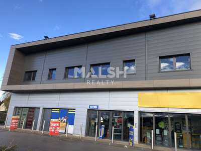 Bureaux lumineux de 205m² à louer à Genay