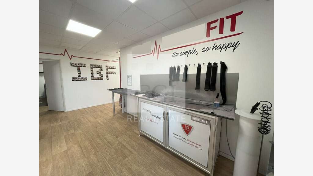 Bureaux 124m² à louer sur axe très passant à Genay