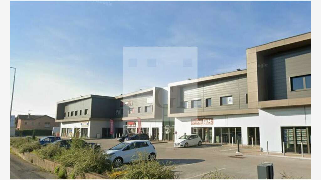 Bureaux 124m² à louer sur axe très passant à Genay