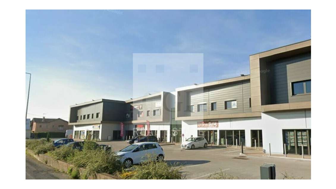 Bureaux 124m² à louer sur axe très passant à Genay