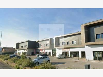 Bureaux 124m² à louer sur axe très passant à Genay