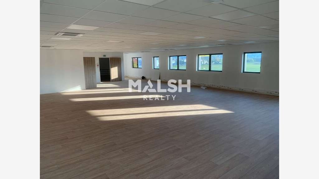 Bureaux à louer 180m² sur axe très passant à Genay