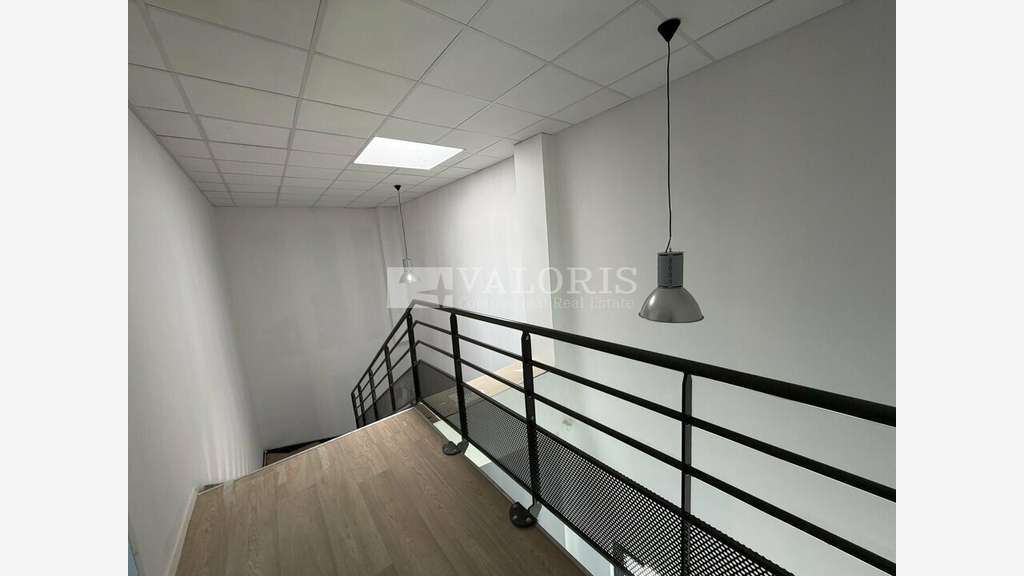 Bureaux à louer route de Trévoux à Genay