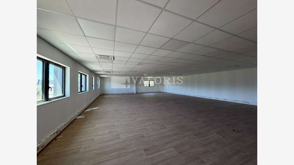 Bureaux à louer route de Trévoux à Genay