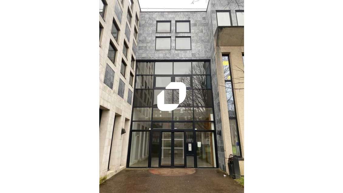 A louer Bureaux 411m² Gennevilliers