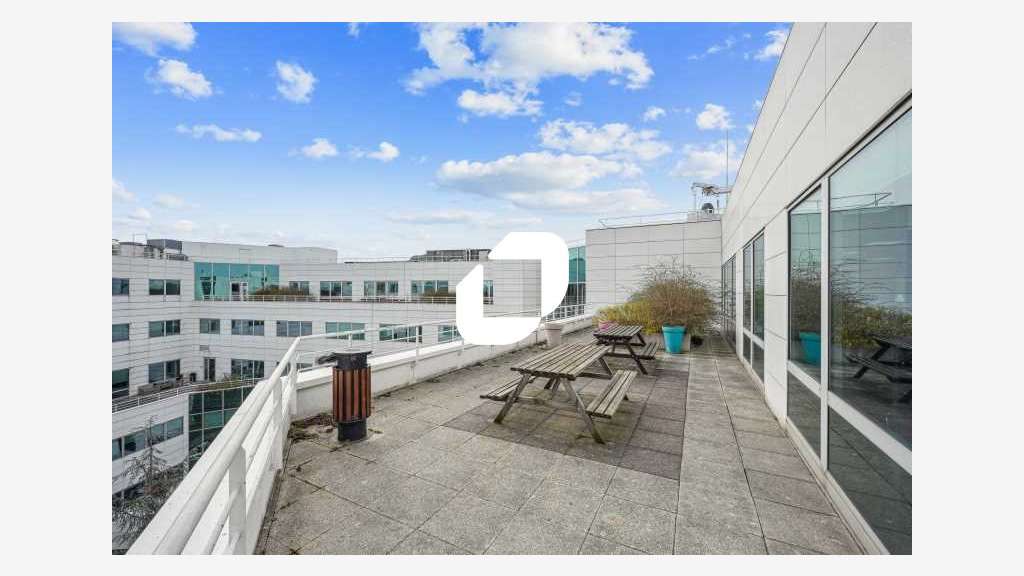 A louer Bureaux 379m² Gennevilliers