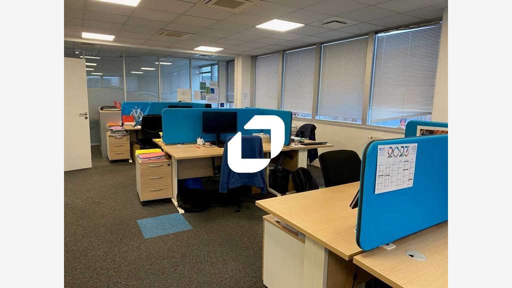 A louer Bureaux 702m² Gennevilliers