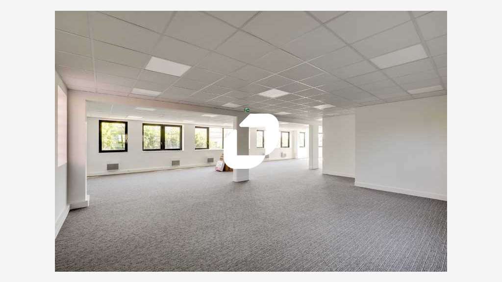 A louer Bureaux 1161m² Gentilly
