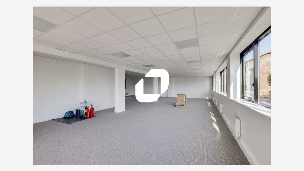 A louer Bureaux 1161m² Gentilly