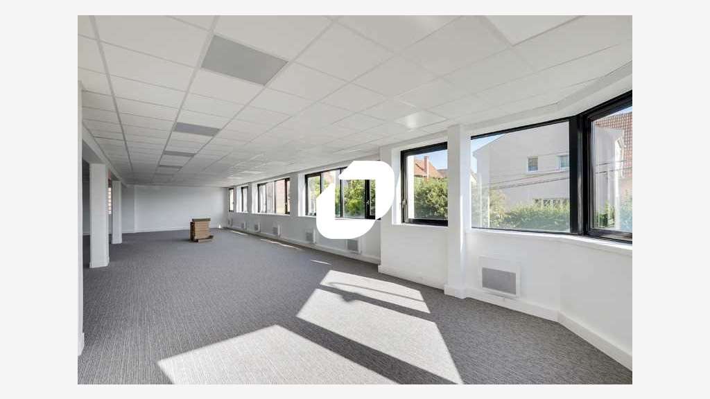 A louer Bureaux 1161m² Gentilly