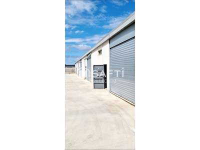 Location Locaux d'activités - Entrepôts à Gignac-la-Nerthe