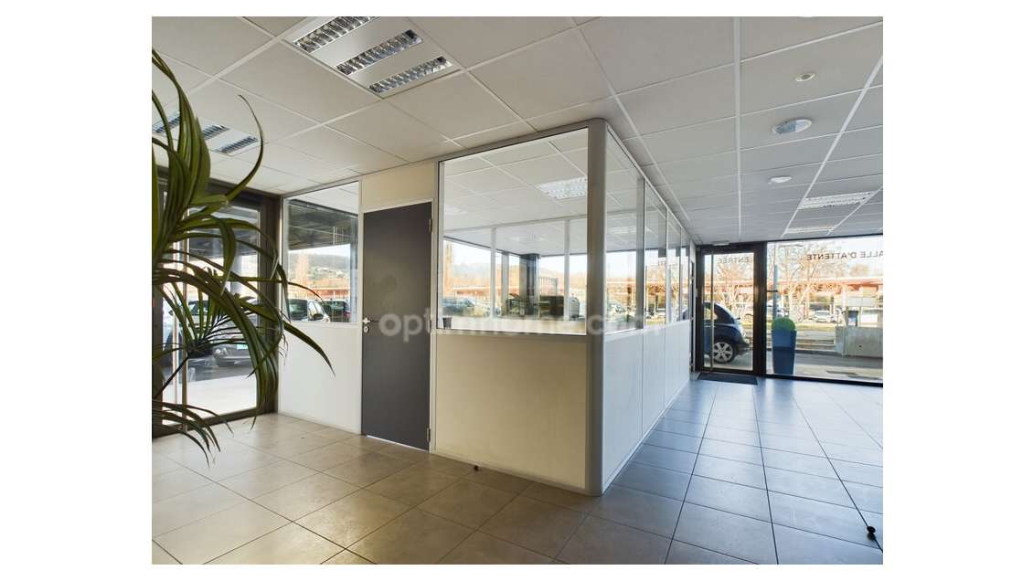 A louer bureau avec visibilité à 20 min de Lyon