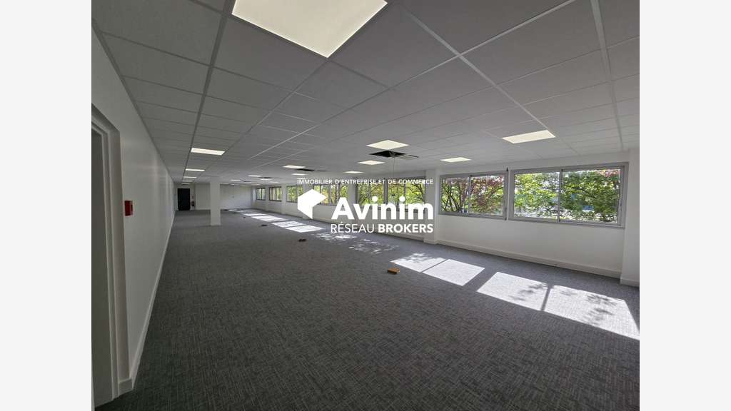 A louer bureaux rénovés 224m² à Gonesse
