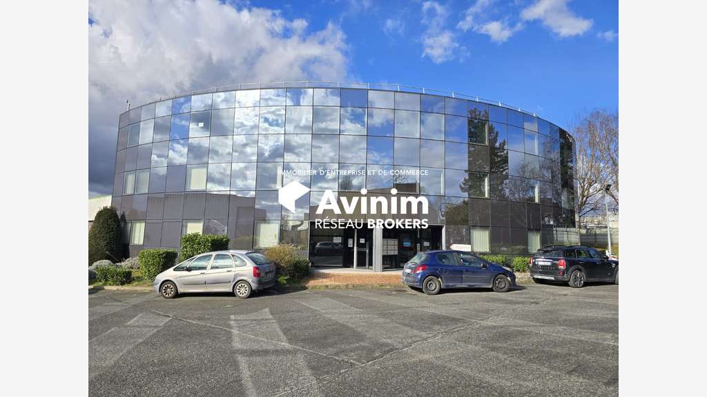 A louer bureaux 86m² divisibles à Gonesse