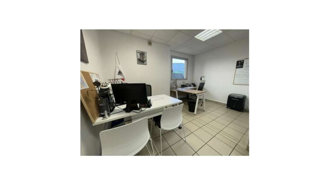 À louer bureaux 250m² à Gonfreville-l'Orcher