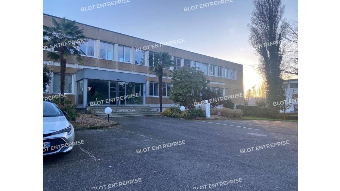 A louer bureaux 182m² zone de Kergaradec Gouesnou