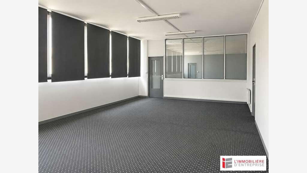 Bureaux 200m² R+1 à louer à Guingamp ZI de Grâces