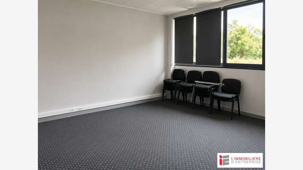 Bureaux 200m² R+1 à louer à Guingamp ZI de Grâces