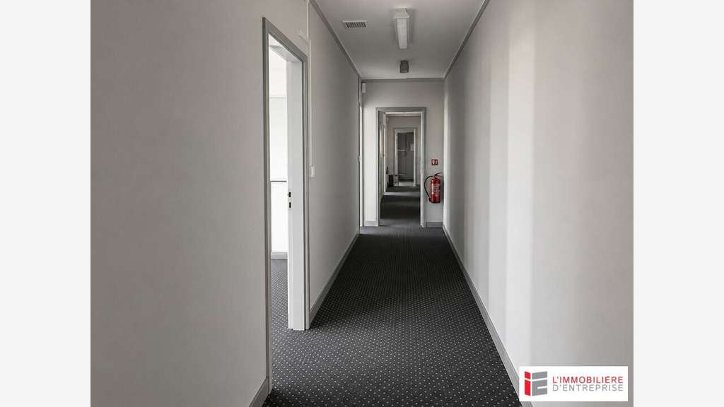 Bureaux 200m² R+1 à louer à Guingamp ZI de Grâces