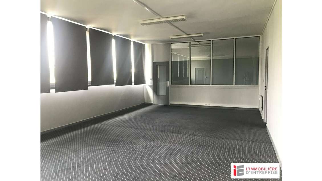 Bureaux 200m² R+1 à louer à Guingamp ZI de Grâces
