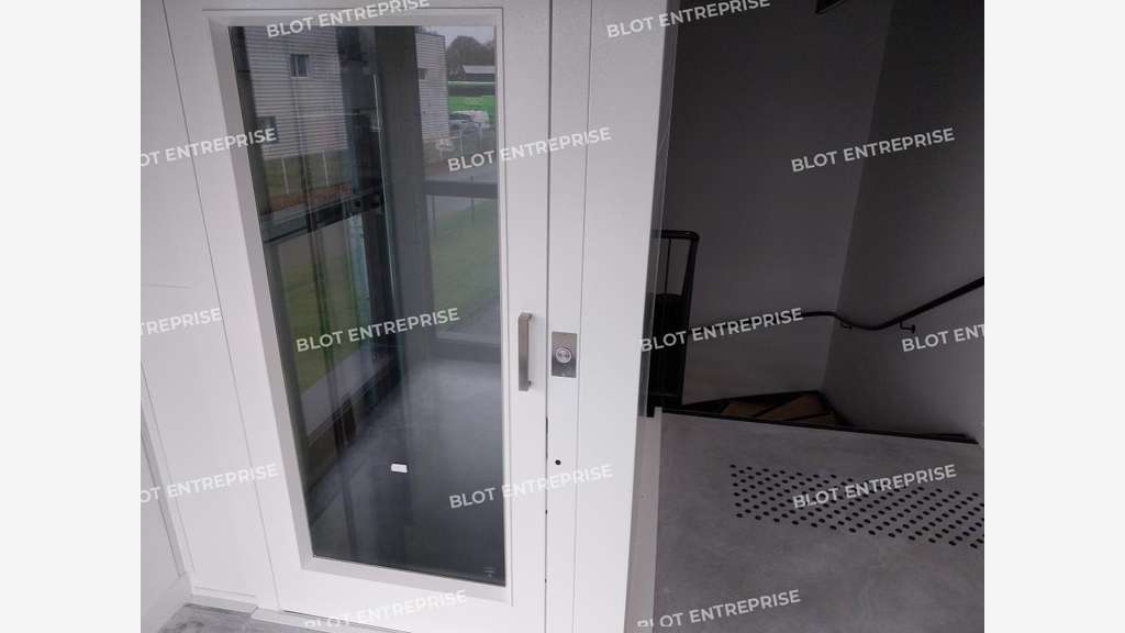 Location bureaux 320m² au 1er étage à Grand Champ