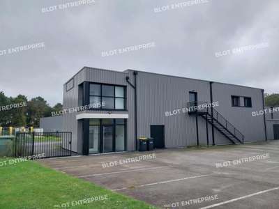 Location bureaux 320m² au 1er étage à Grand Champ