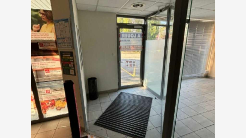 Bureaux 200m² clé en main à louer à Grand-Charmont