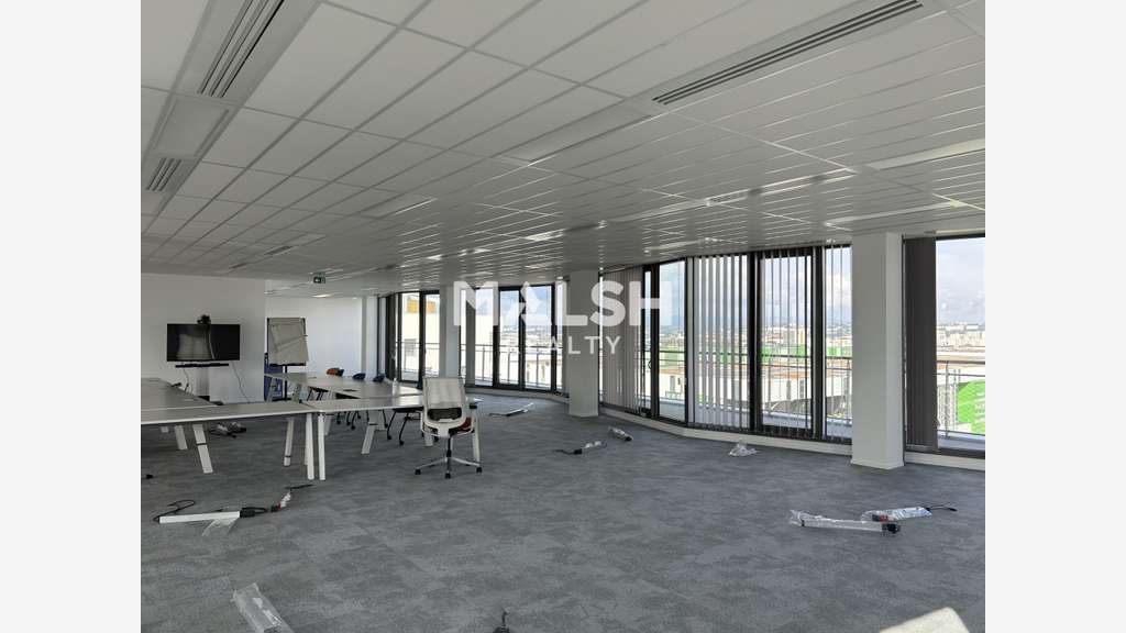 Bureaux à louer 1 986m² divisibles Grand Parilly