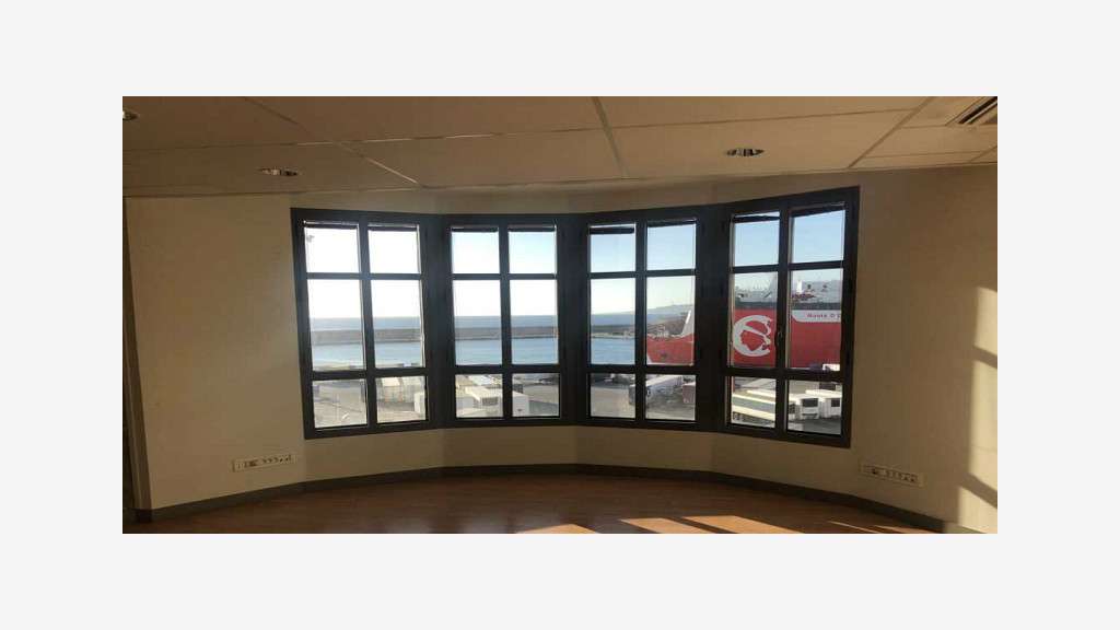 À louer bureaux 913m² proche Grand Port Marseille