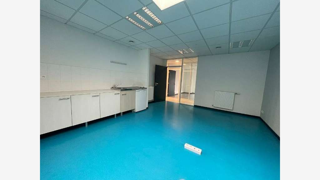 200 m² de bureaux à louer à Grandvillars (90600)