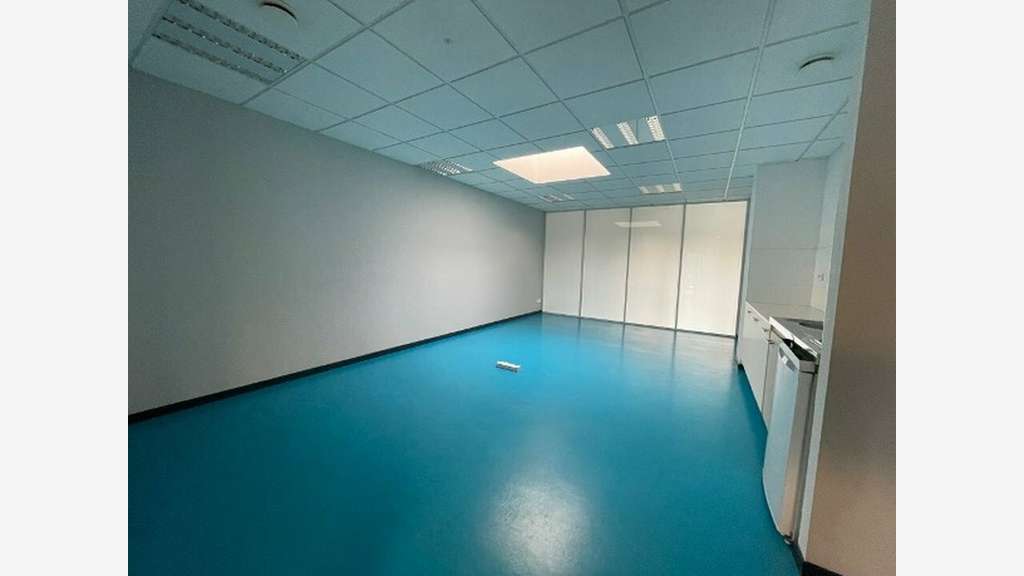 200 m² de bureaux à louer à Grandvillars (90600)