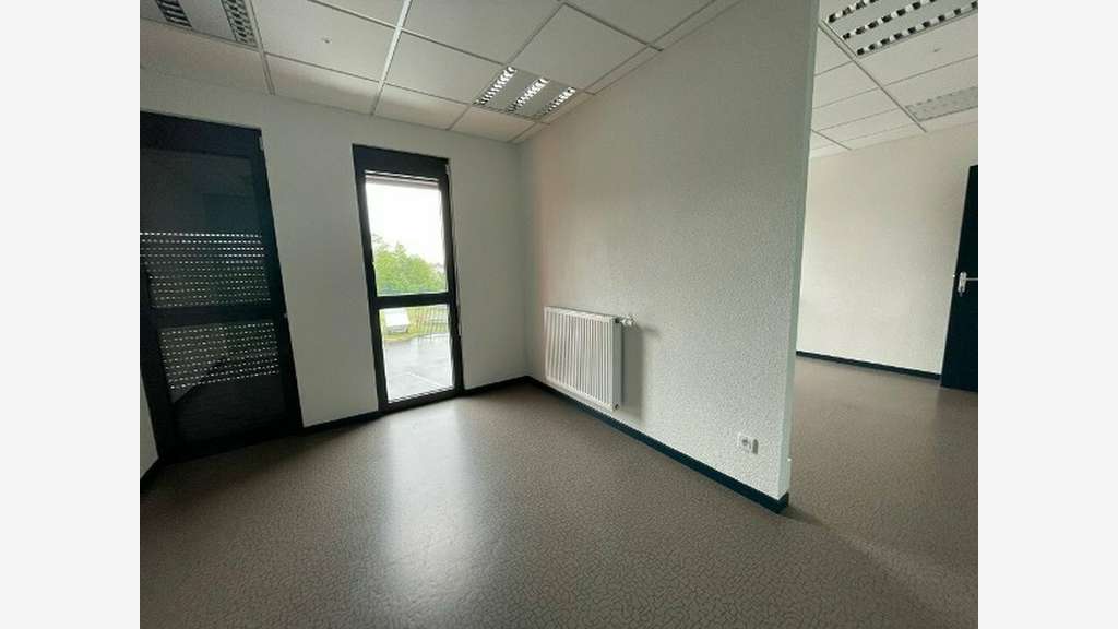 200 m² de bureaux à louer à Grandvillars (90600)