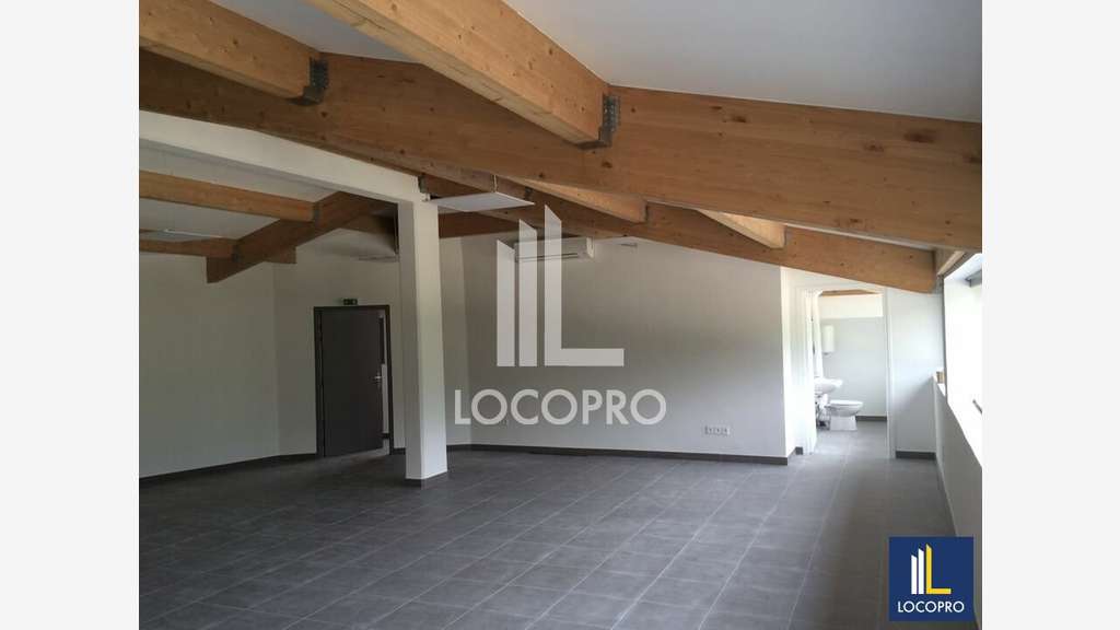 A louer bureau 78m² empl stratégique à Grasse