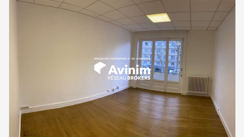 A louer bureaux 122m² à Grenoble Tram Chavant