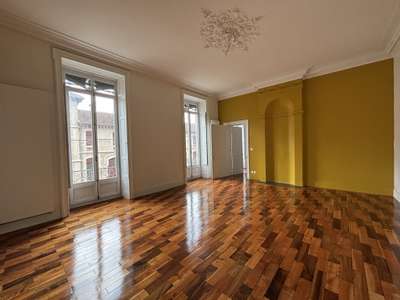 A louer bureaux 150m² R+1 Grenoble Place Vaucanson