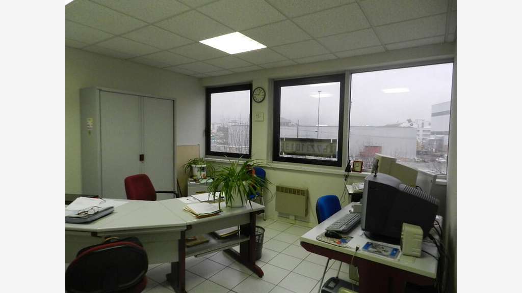 A louer bureaux 127m² à Grenoble Lesdiguières