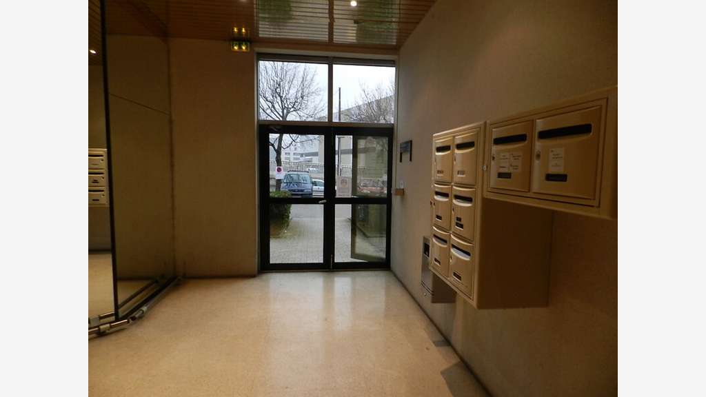 A louer bureaux 127m² à Grenoble Lesdiguières