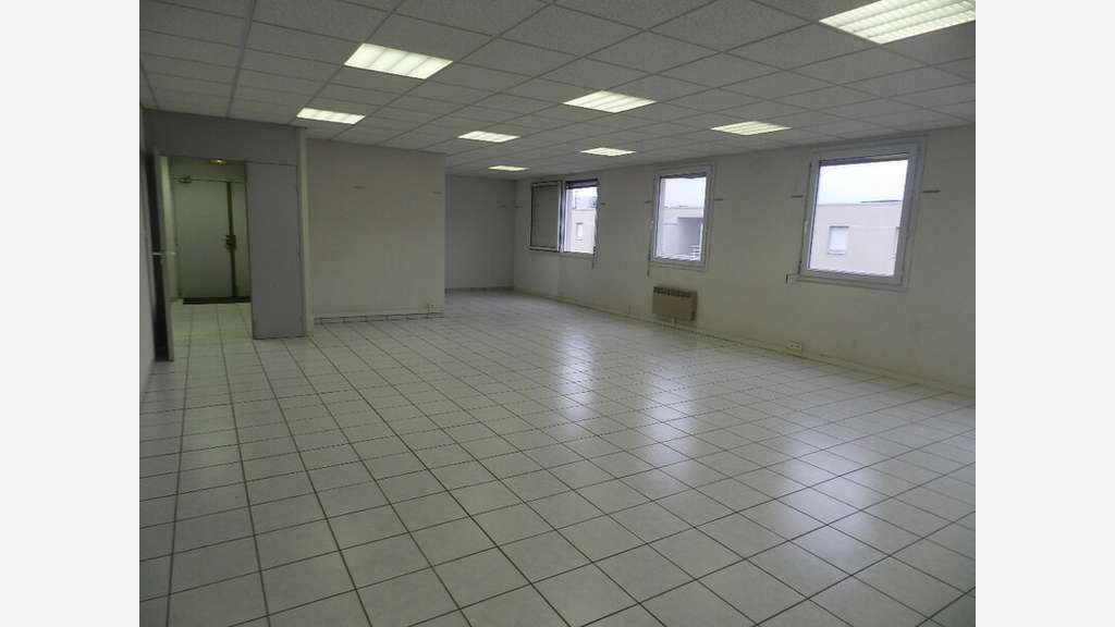 A louer bureaux 127m² à Grenoble Lesdiguières