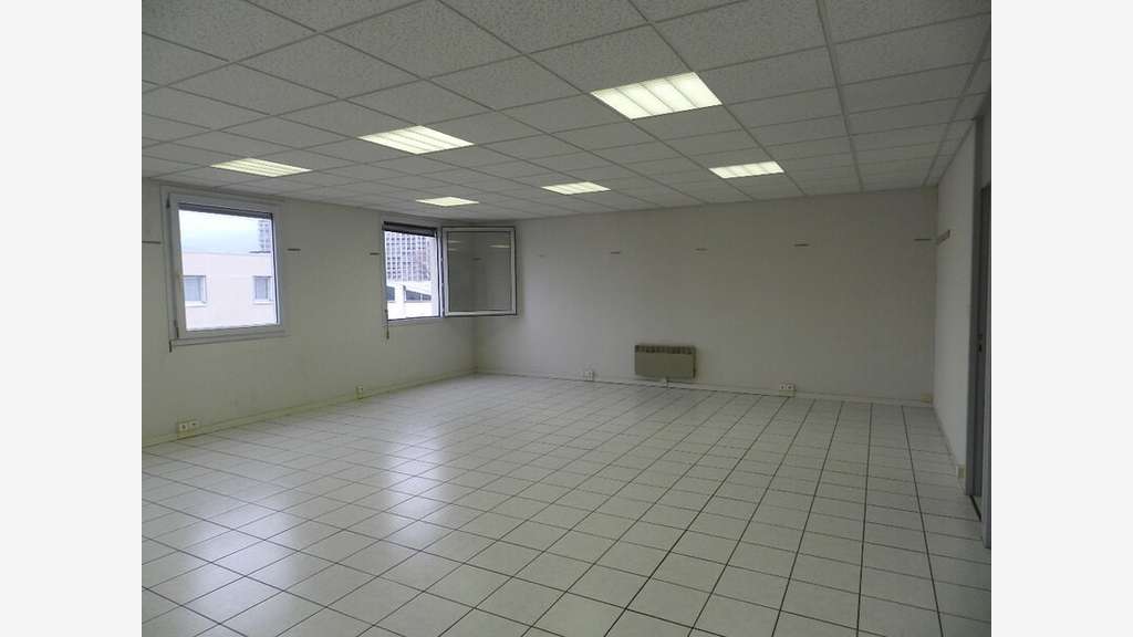 A louer bureaux 127m² à Grenoble Lesdiguières