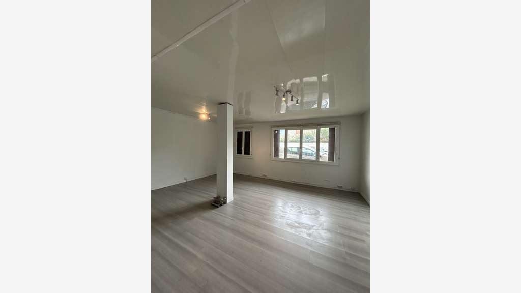A louer bureau 33m² Grenoble Chemin Blanchisserie
