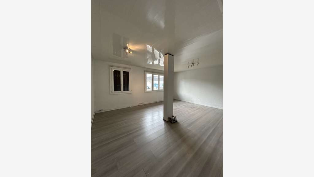 A louer bureau 33m² Grenoble Chemin Blanchisserie