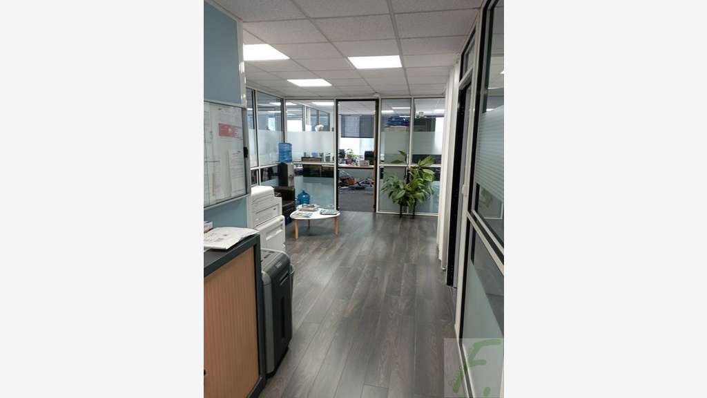 A louer bureaux 215m² R+3 Grenoble Europole Pulsar