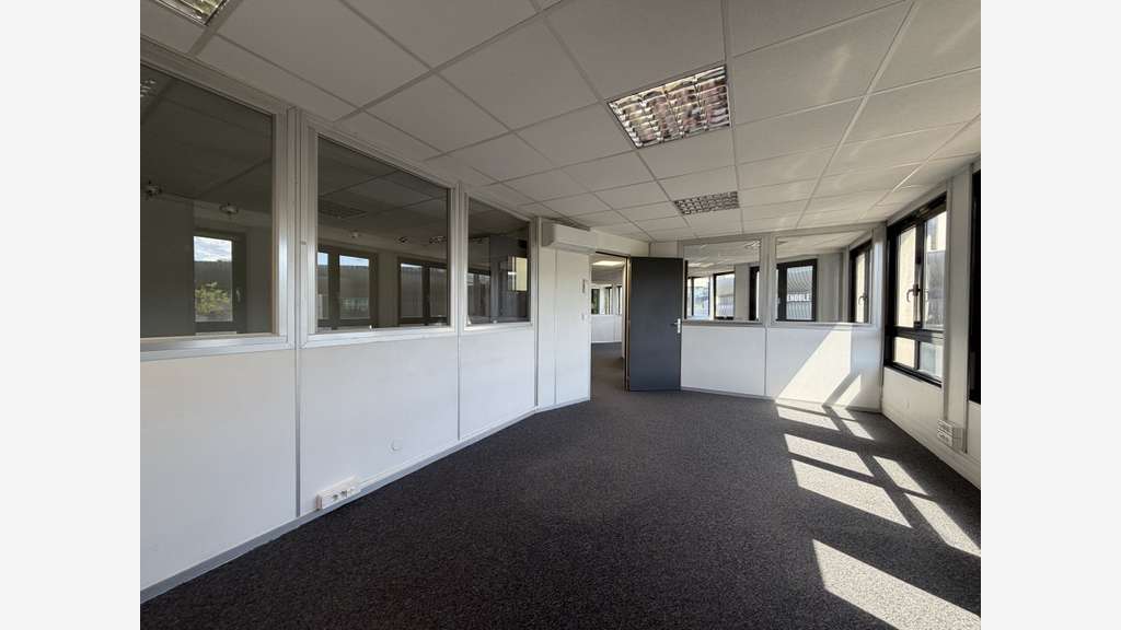 Bureaux 107 m²