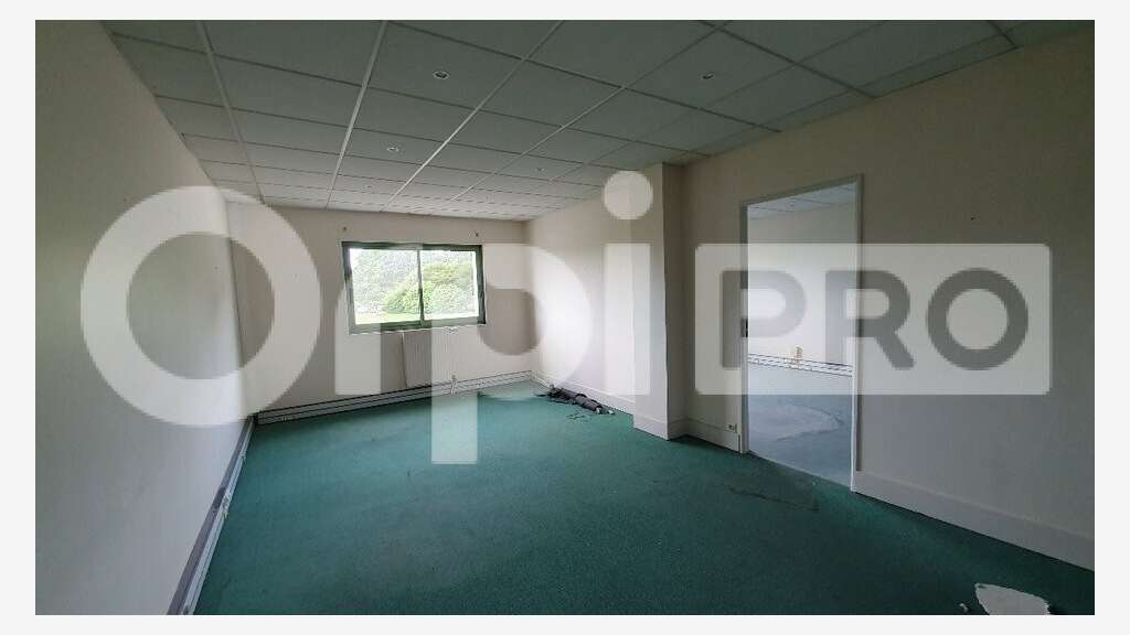 Bureau de 189,40m² à louer à Gretz-Armainvilliers