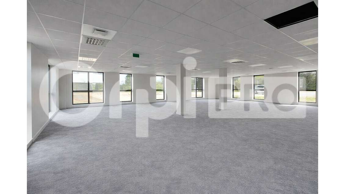 A louer bureaux neufs 262m² RDC PMR à Guérande