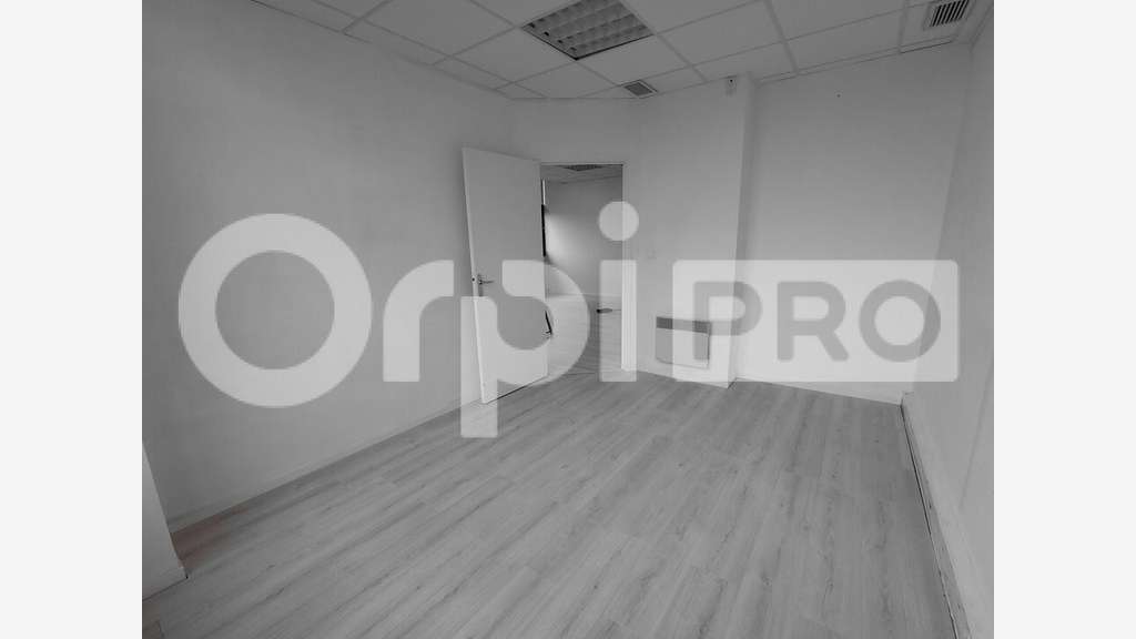 A louer bureaux de 83,15m² accès facile à Guérande