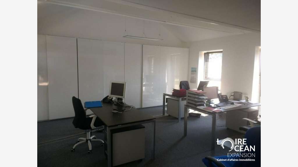 Bureaux fonctionnels de 80m² à louer à Guérande