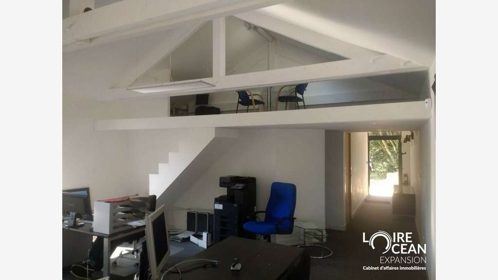 Bureaux fonctionnels de 80m² à louer à Guérande