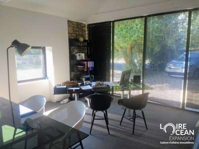 Bureaux fonctionnels de 80m² à louer à Guérande